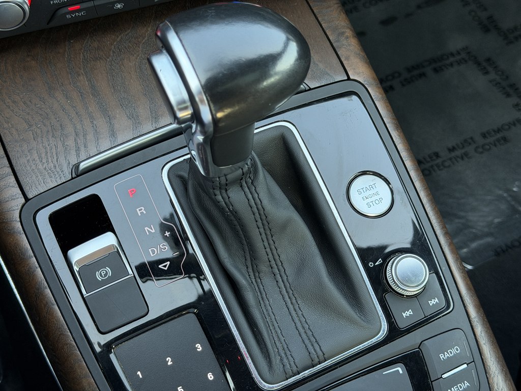Photo 35 of this AUDI A6