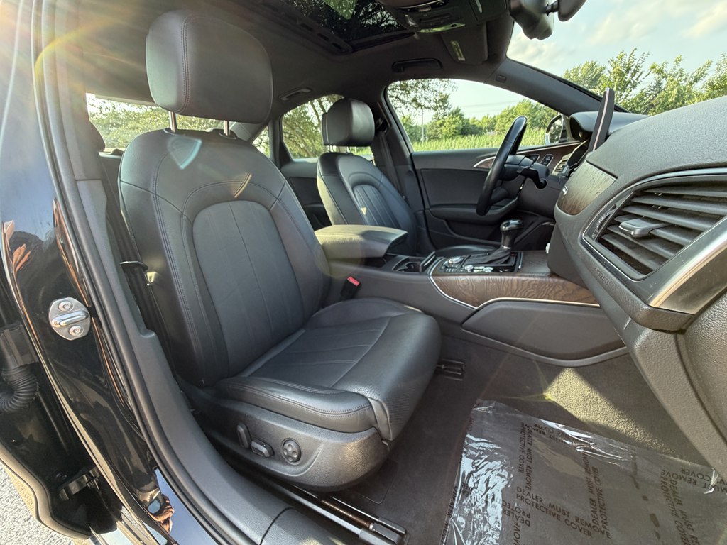 Photo 33 of this AUDI A6