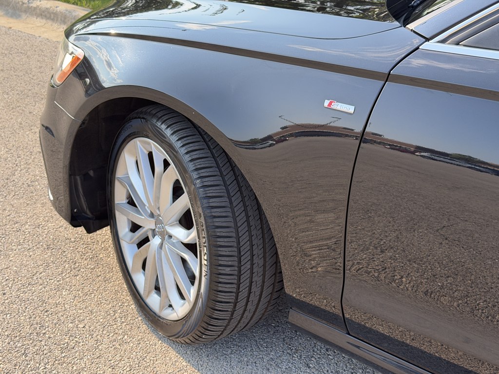 Photo 15 of this AUDI A6