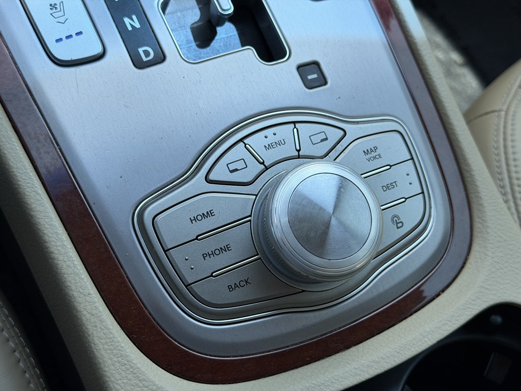 Photo 42 of this HYUNDAI GENESIS