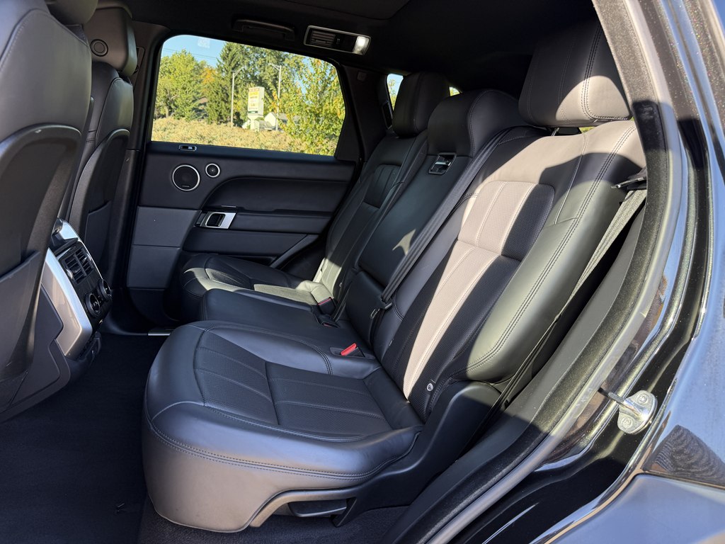Photo 35 of this LAND ROVER RANGE ROVER SPO