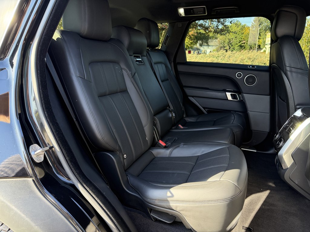 Photo 40 of this LAND ROVER RANGE ROVER SPO
