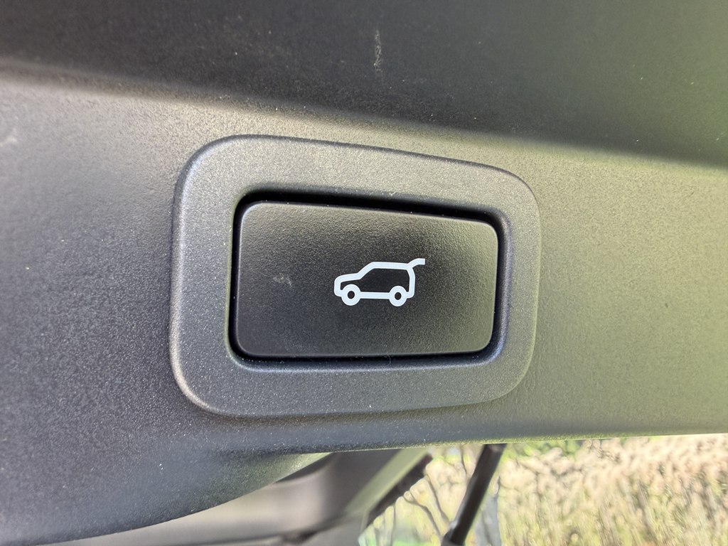 Photo 27 of this LAND ROVER RANGE ROVER SPO