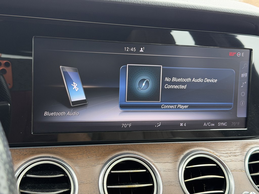 Photo 63 of this MERCEDES-BENZ E-CLASS
