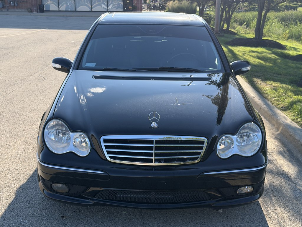 Photo 13 of this MERCEDES-BENZ C-CLASS