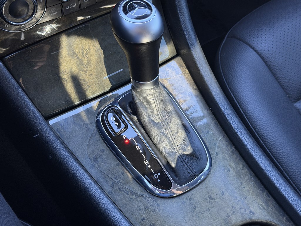 Photo 46 of this MERCEDES-BENZ C-CLASS