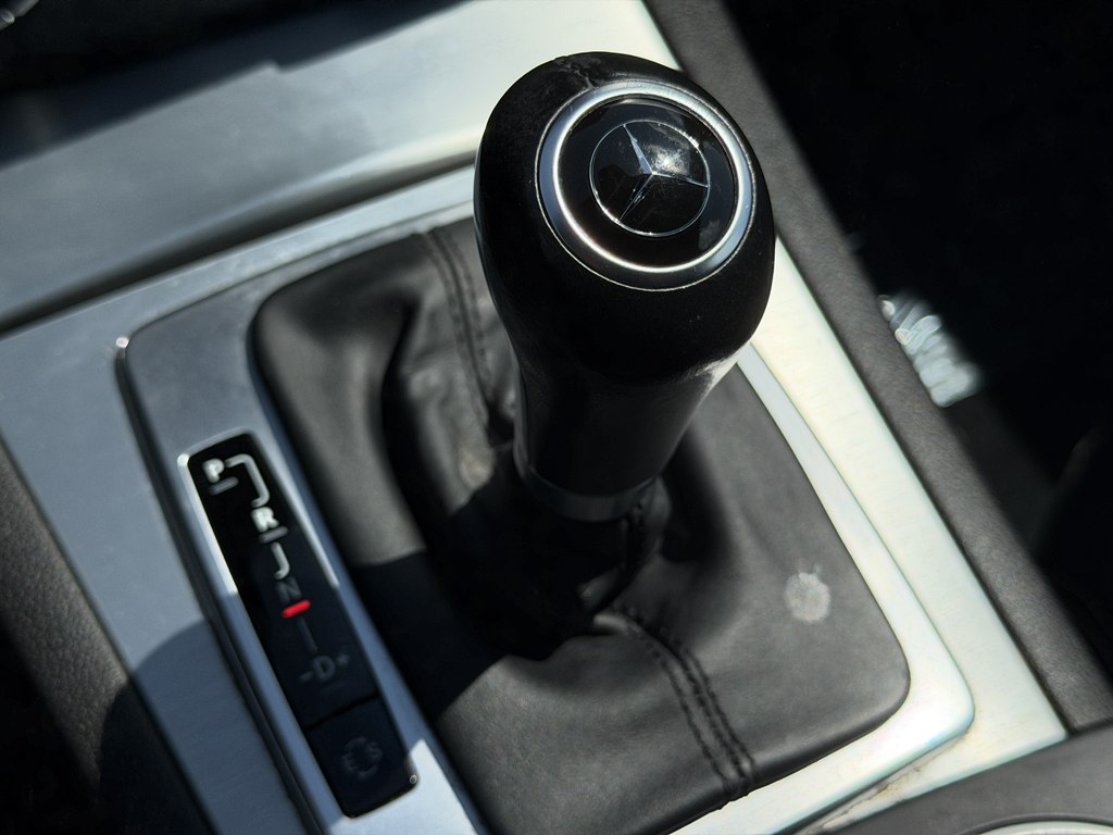 Photo 33 of this MERCEDES-BENZ C-CLASS
