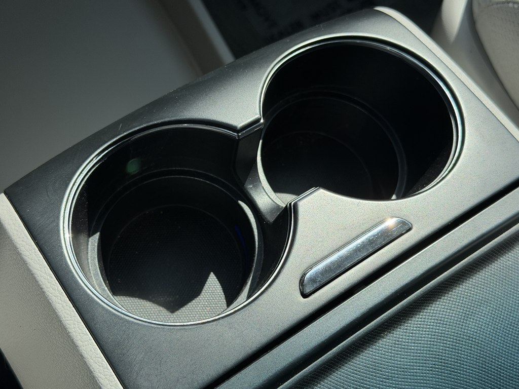 Photo 55 of this TOYOTA SIENNA