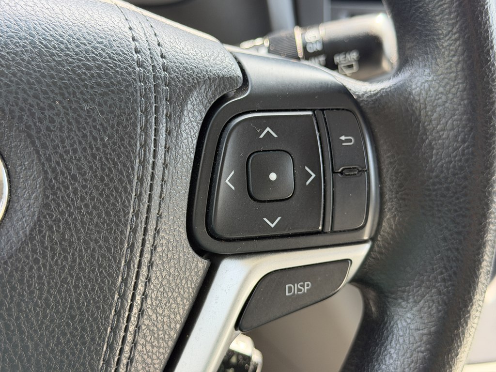 Photo 54 of this TOYOTA SIENNA