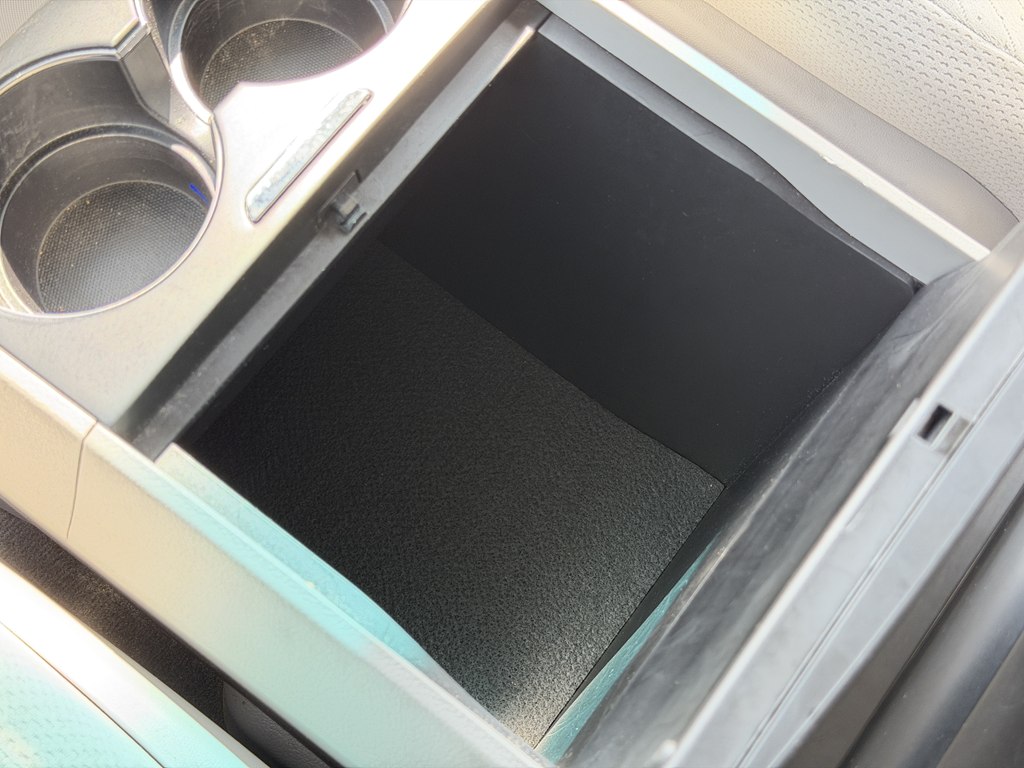 Photo 56 of this TOYOTA SIENNA