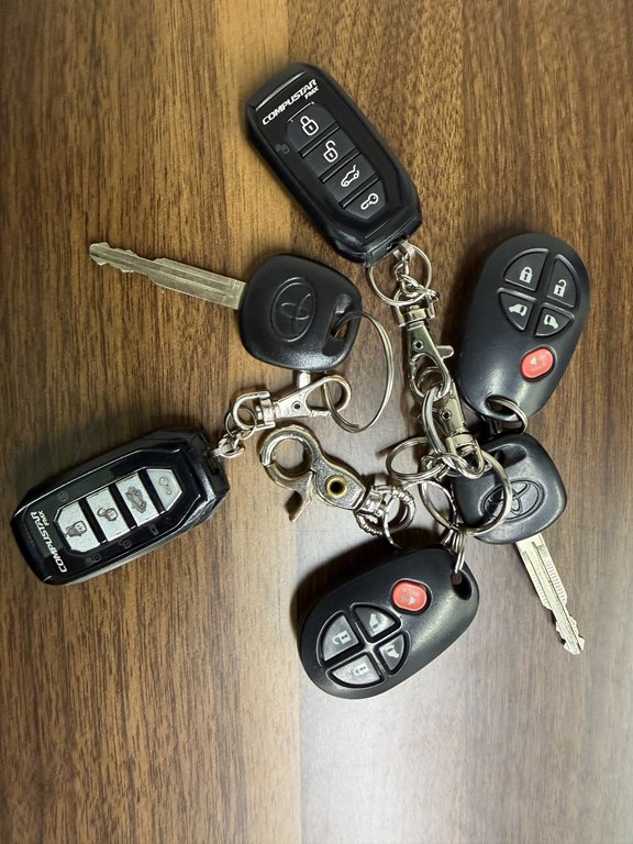 Photo 62 of this TOYOTA SIENNA