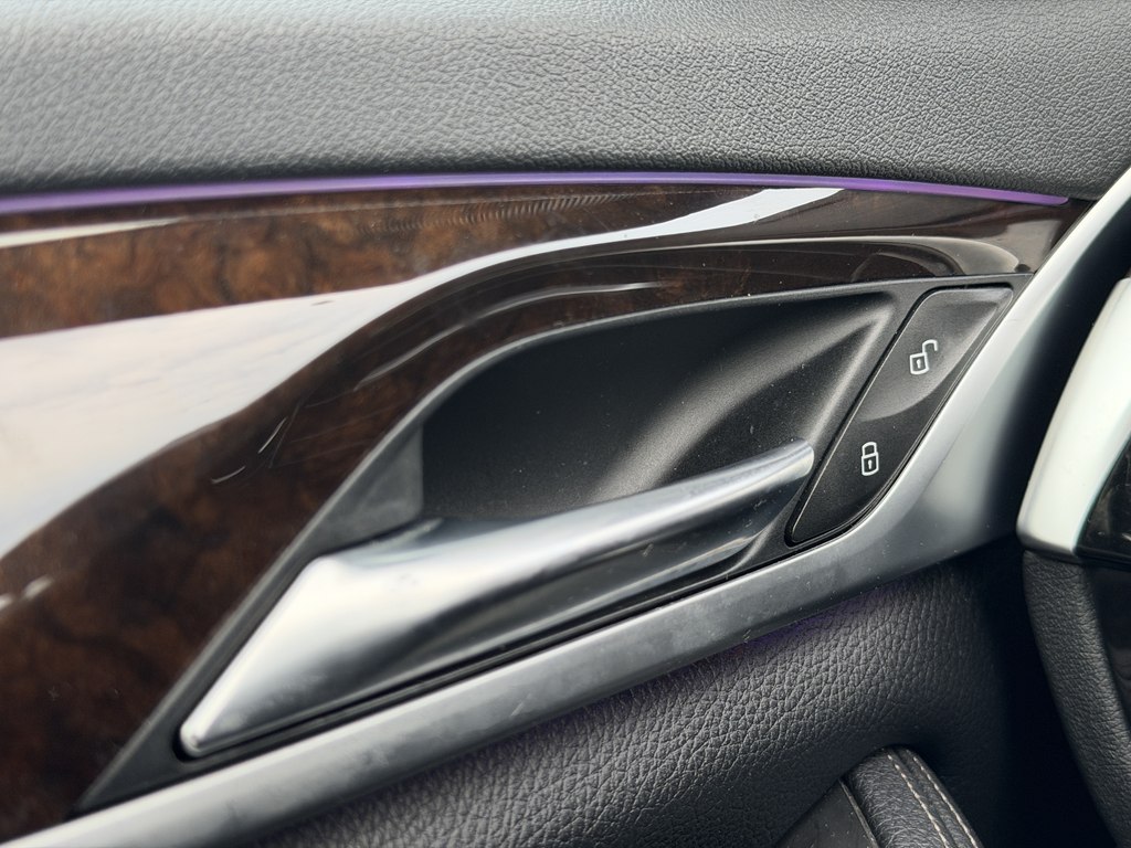Photo 53 of this BMW 5 SERIES