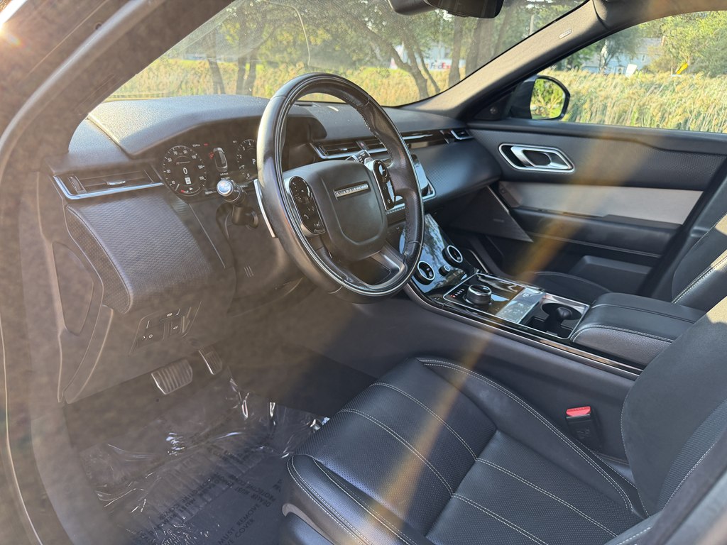 Photo 29 of this LAND ROVER RANGE ROVER VEL