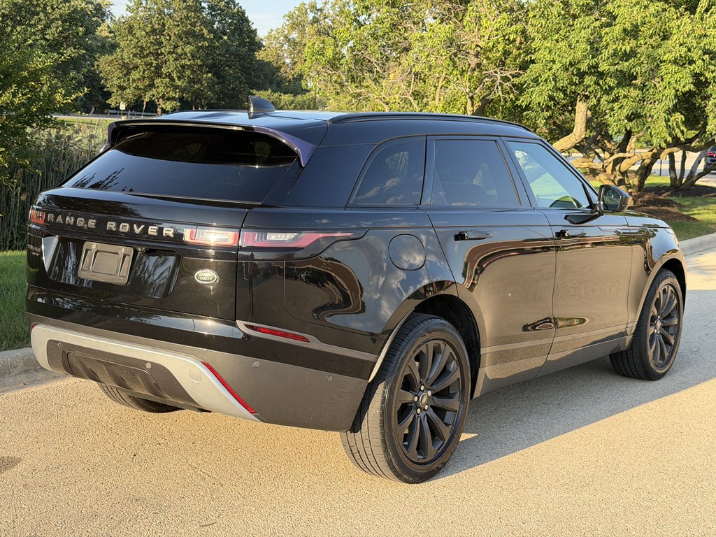 Photo 2 of this LAND ROVER RANGE ROVER VEL