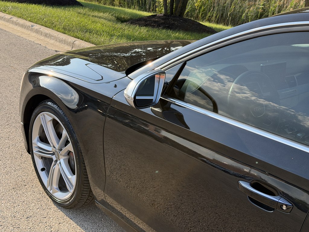 Photo 13 of this AUDI S8