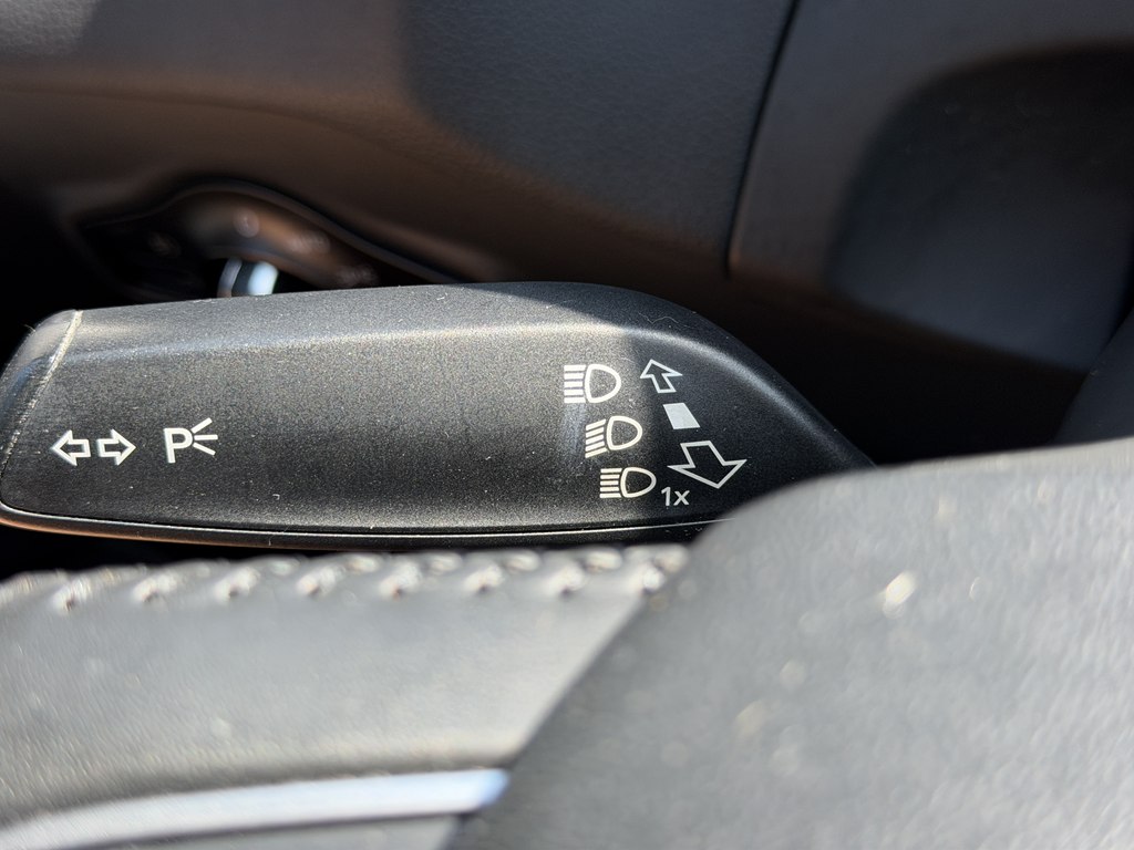 Photo 50 of this AUDI Q5