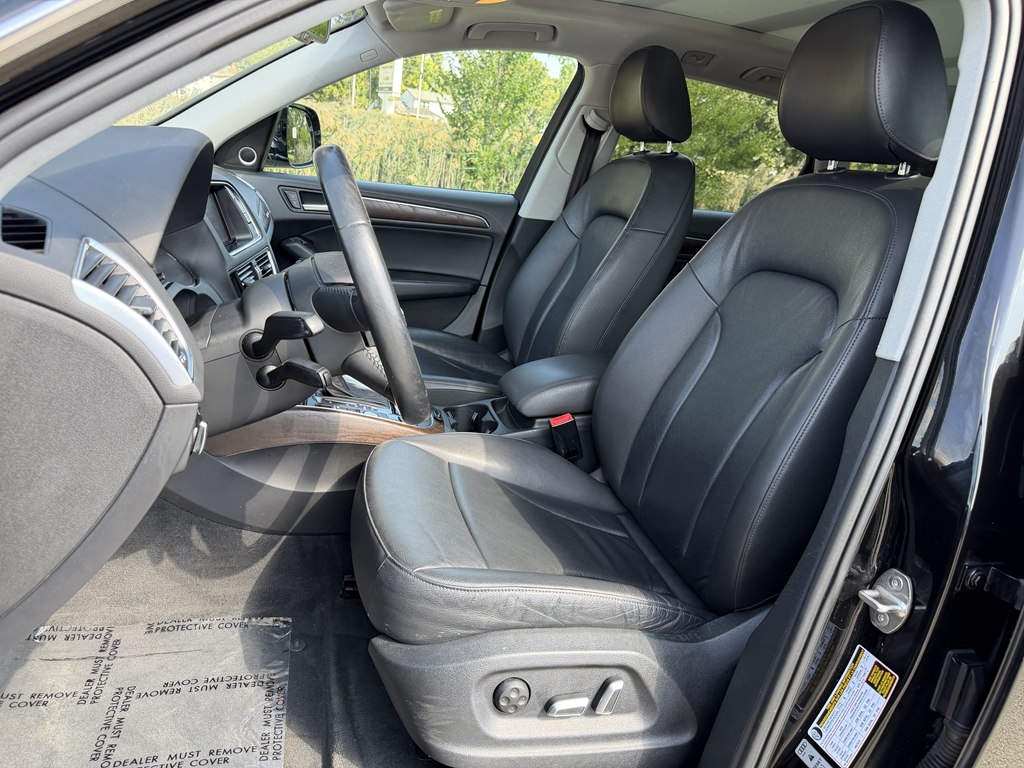 Photo 31 of this AUDI Q5