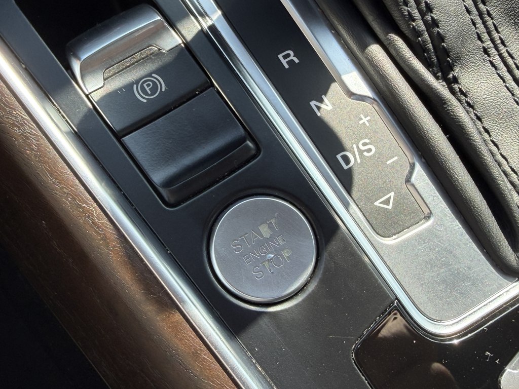 Photo 52 of this AUDI Q5