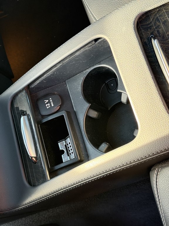 Photo 70 of this MERCEDES-BENZ CLS