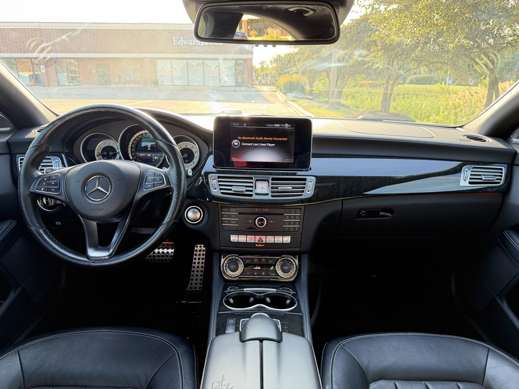 Photo 29 of this MERCEDES-BENZ CLS