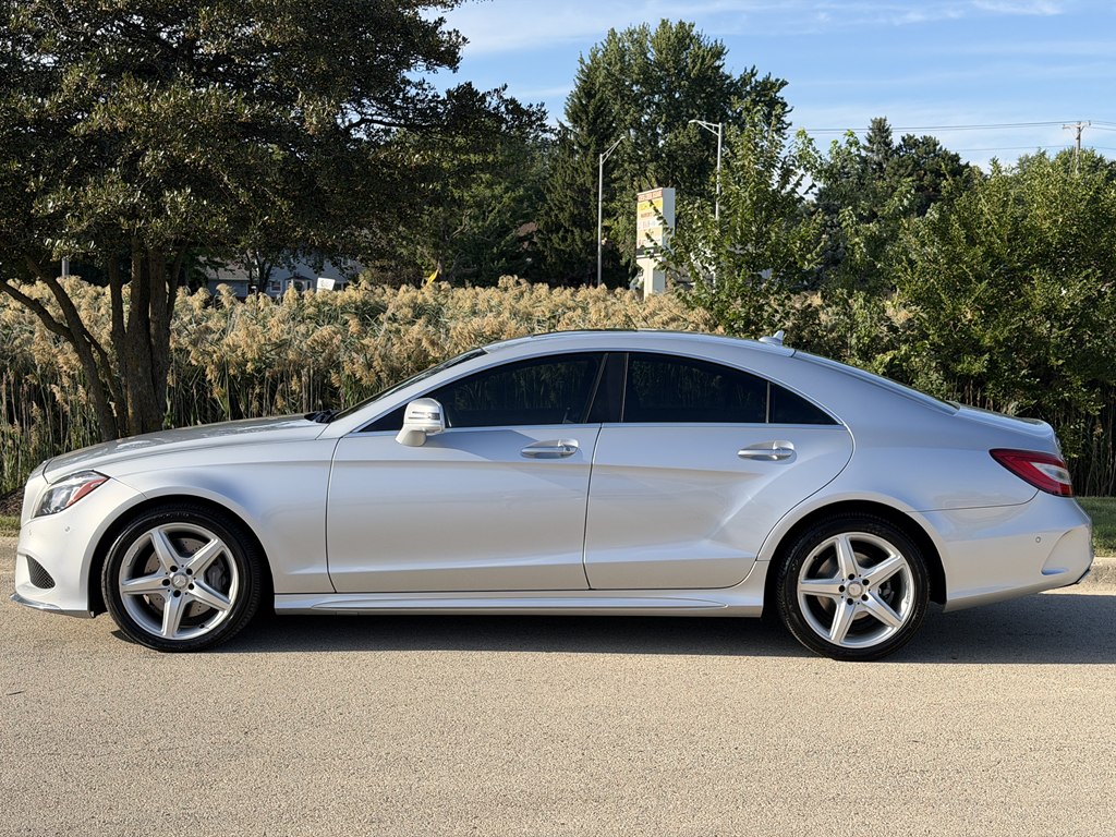 Photo 8 of this MERCEDES-BENZ CLS