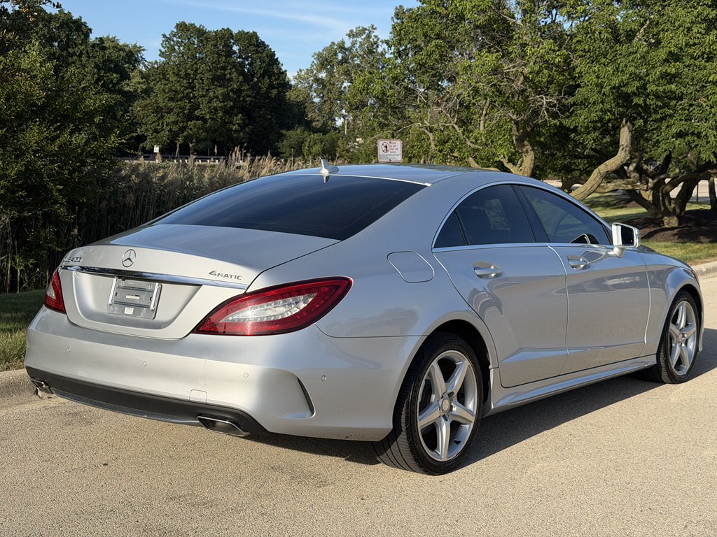 Photo 2 of this MERCEDES-BENZ CLS