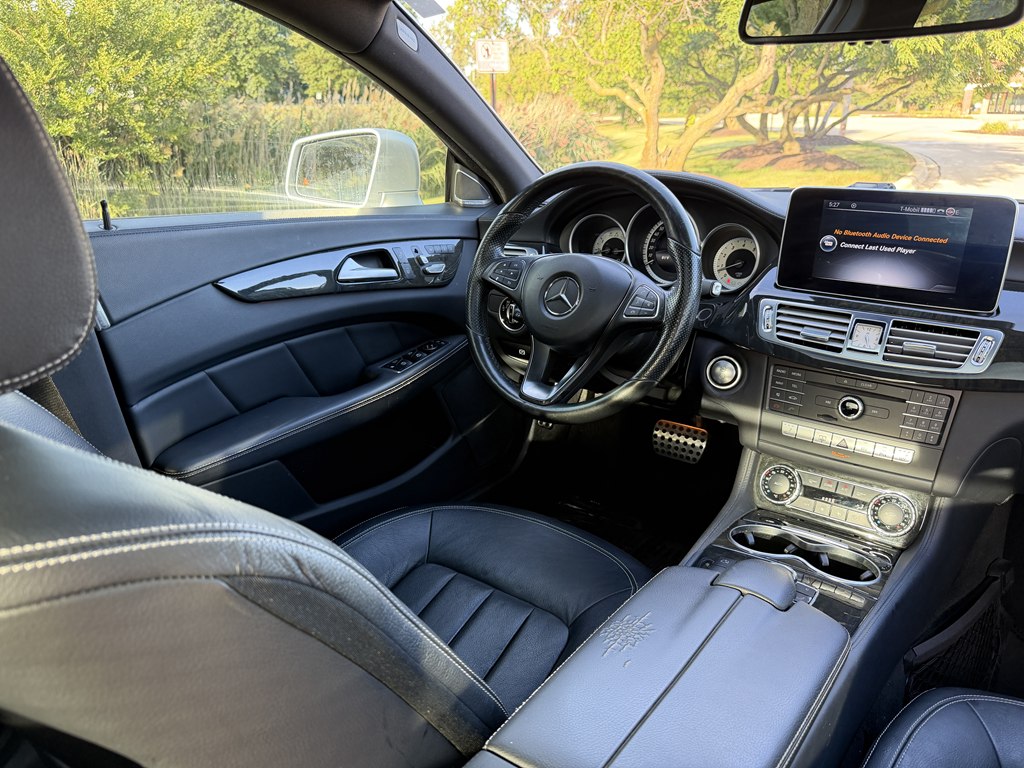 Photo 38 of this MERCEDES-BENZ CLS