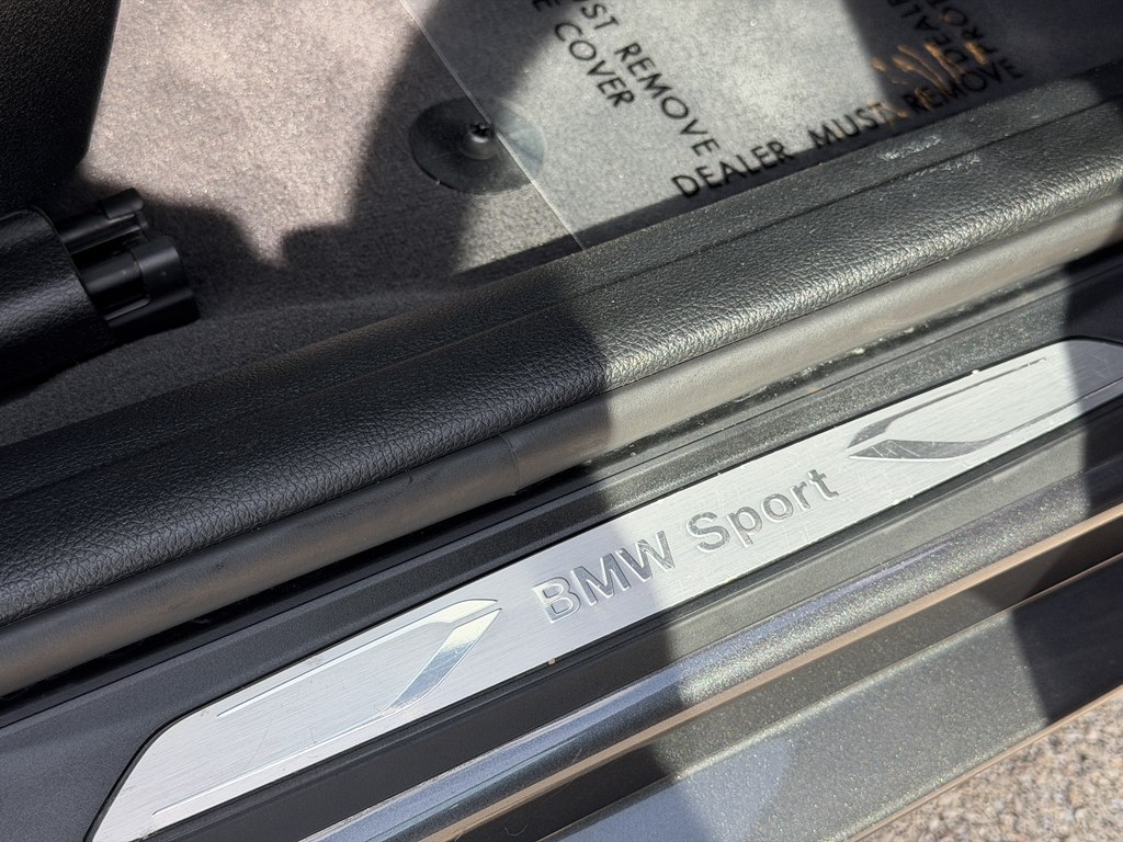 Photo 42 of this BMW 3 SERIES
