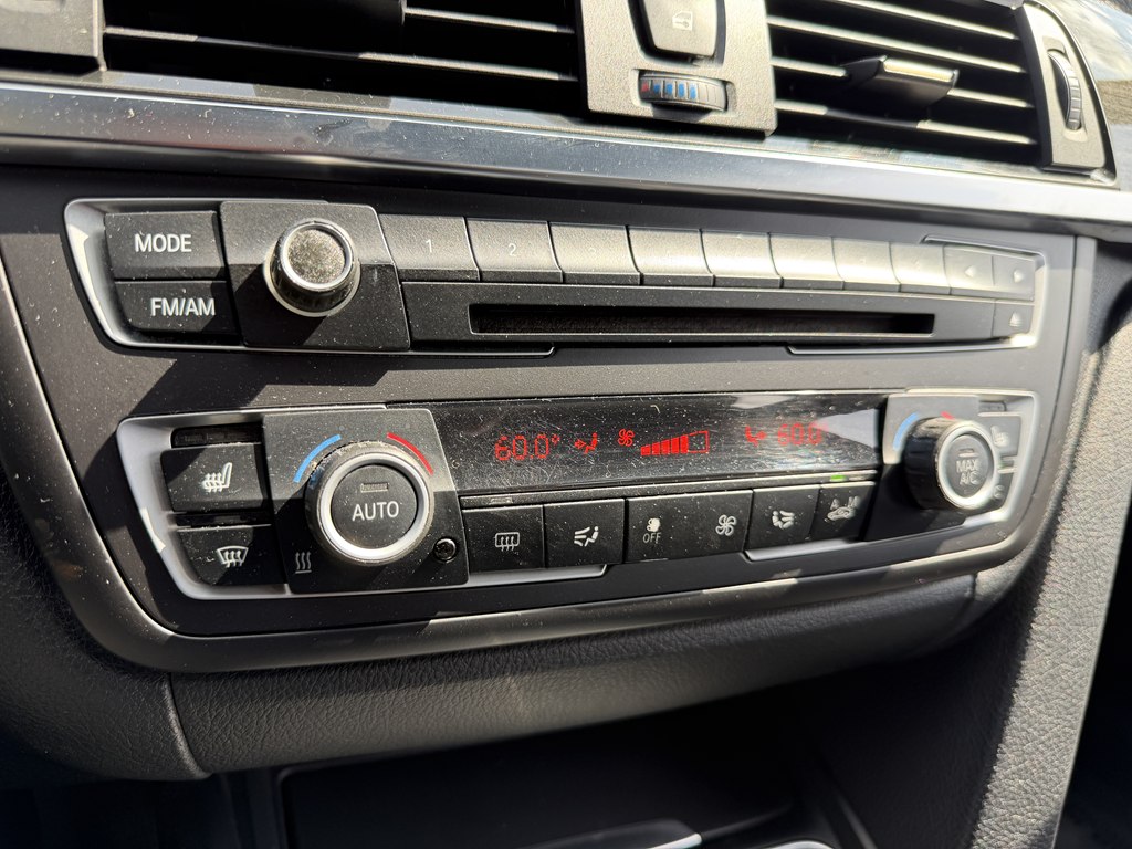 Photo 53 of this BMW 3 SERIES