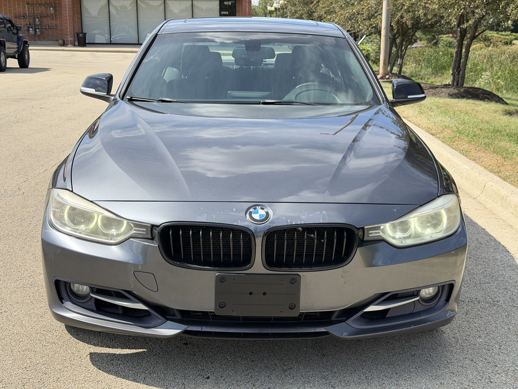 Photo 12 of this BMW 3 SERIES