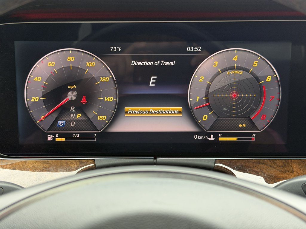 Photo 34 of this MERCEDES-BENZ E-CLASS