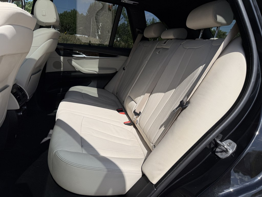 Photo 34 of this BMW X5