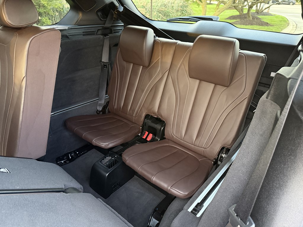 Photo 32 of this BMW X5