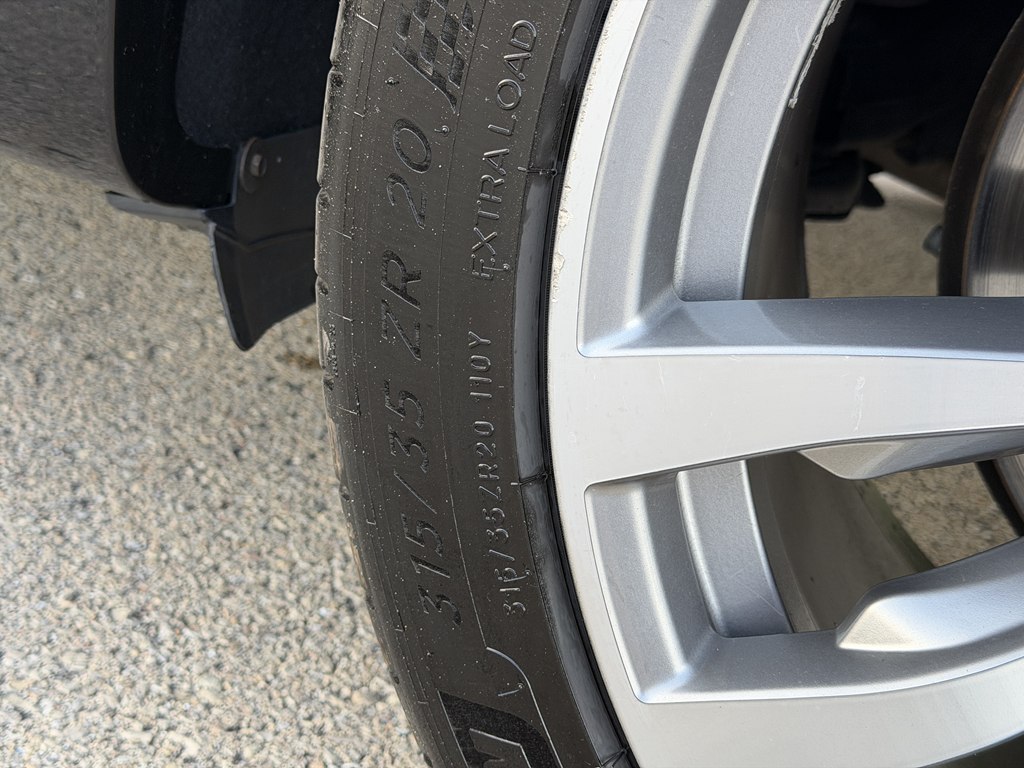 Photo 17 of this BMW X5