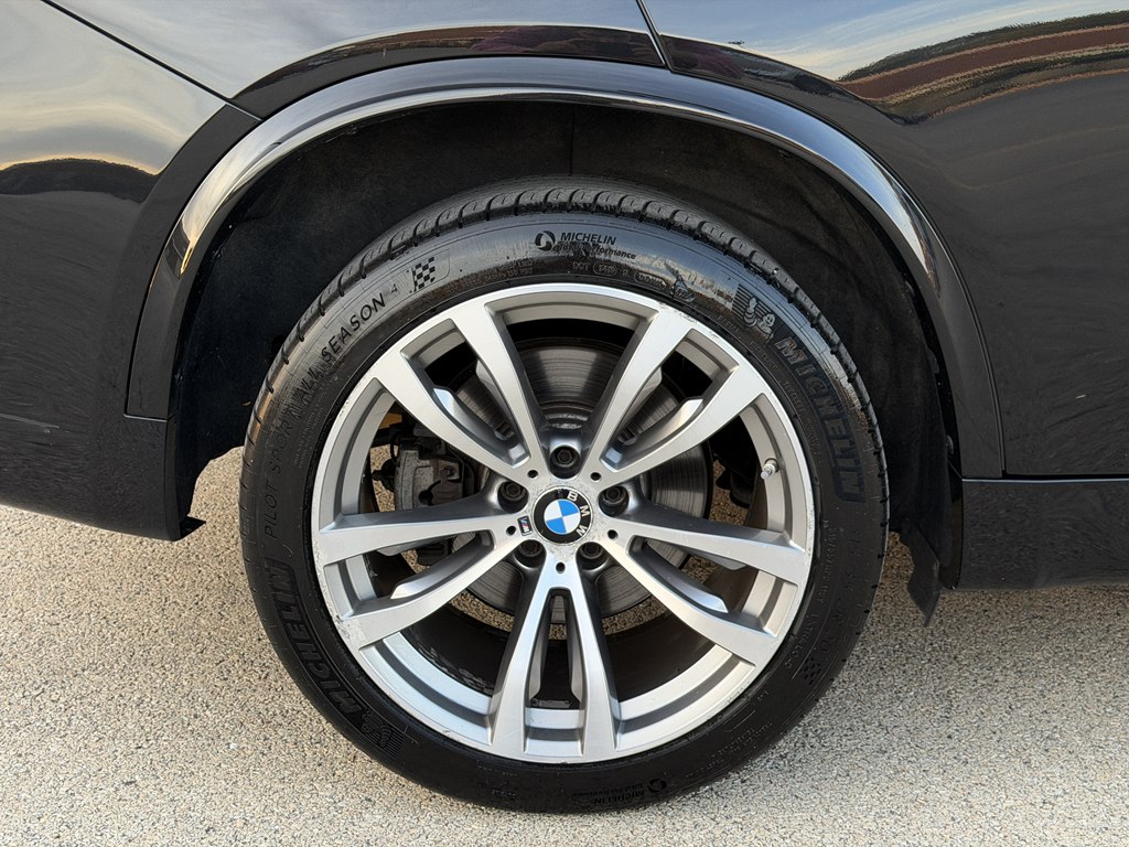 Photo 15 of this BMW X5