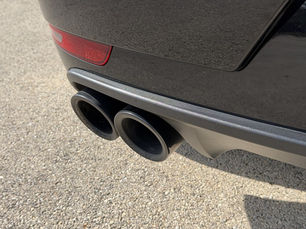 Photo 15 of this PORSCHE MACAN