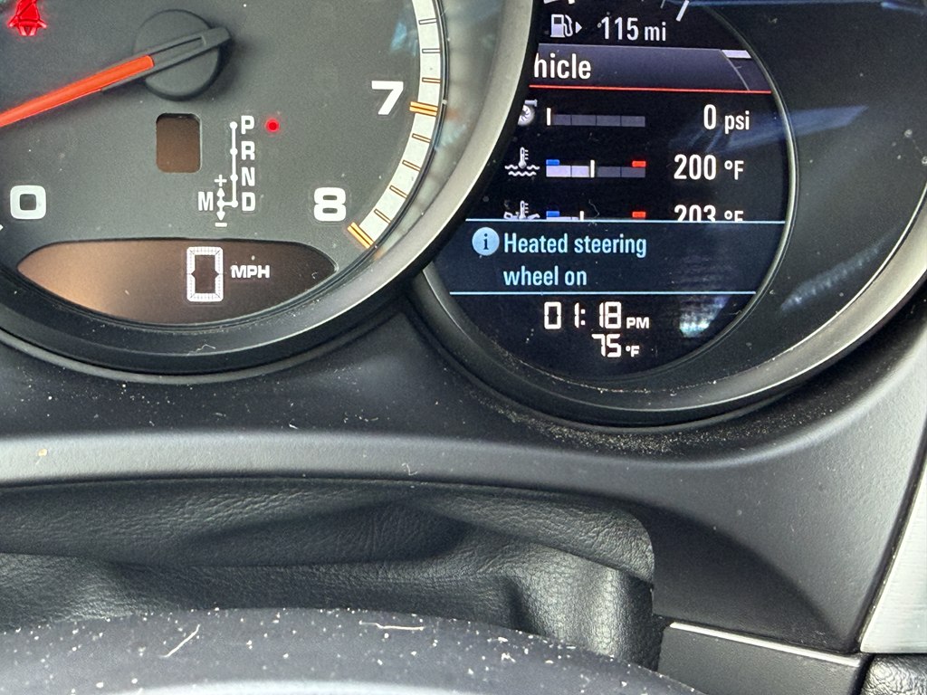 Photo 60 of this PORSCHE MACAN