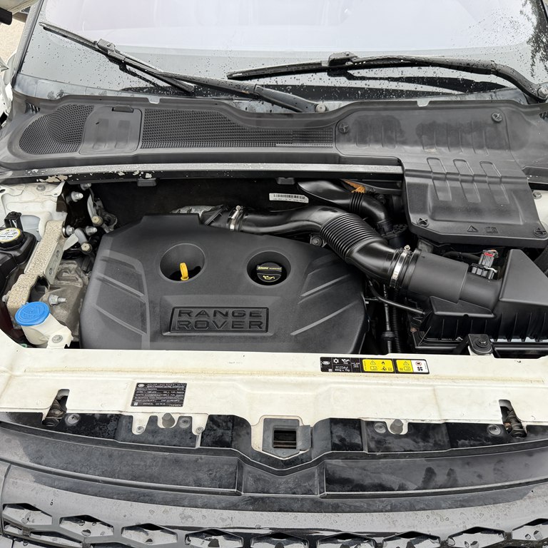 Photo 24 of this LAND ROVER RANGE ROVER EVO