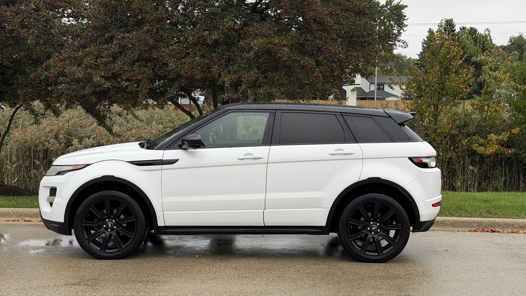 Photo 8 of this LAND ROVER RANGE ROVER EVO