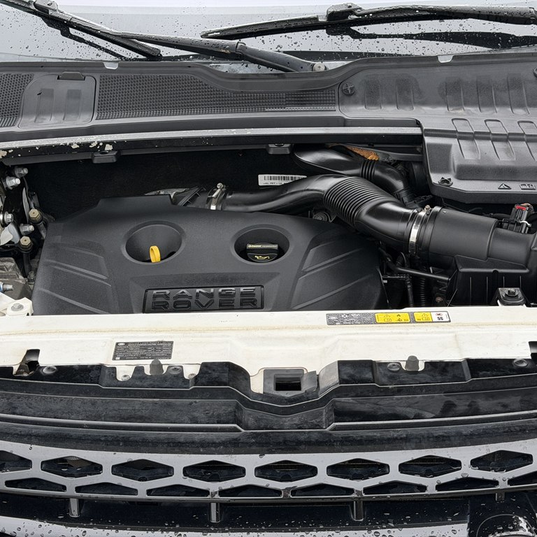 Photo 23 of this LAND ROVER RANGE ROVER EVO