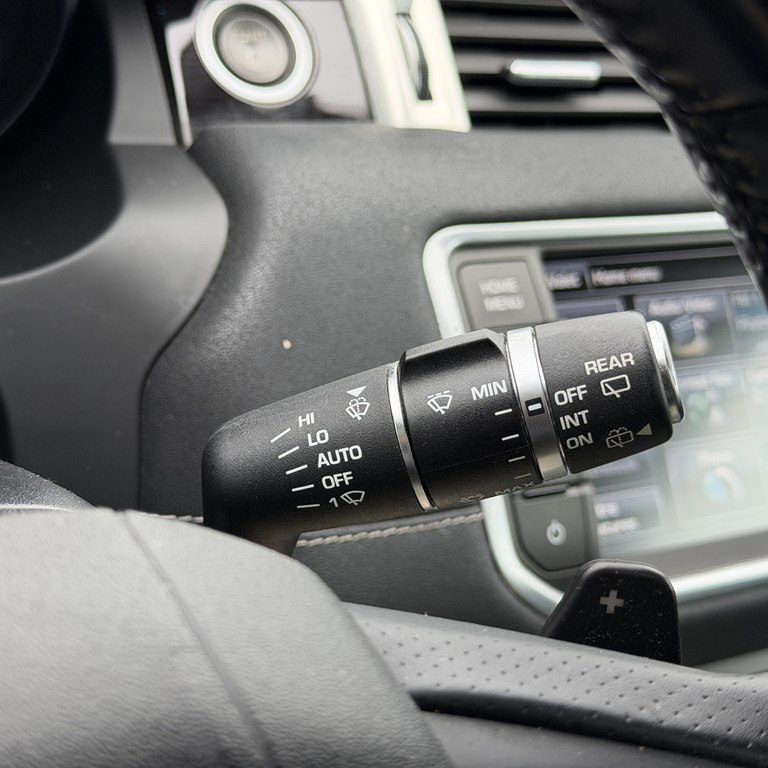 Photo 49 of this LAND ROVER RANGE ROVER EVO