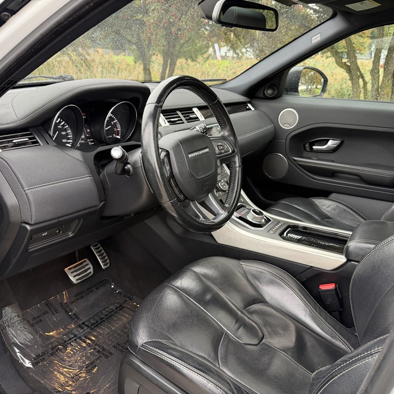 Photo 31 of this LAND ROVER RANGE ROVER EVO