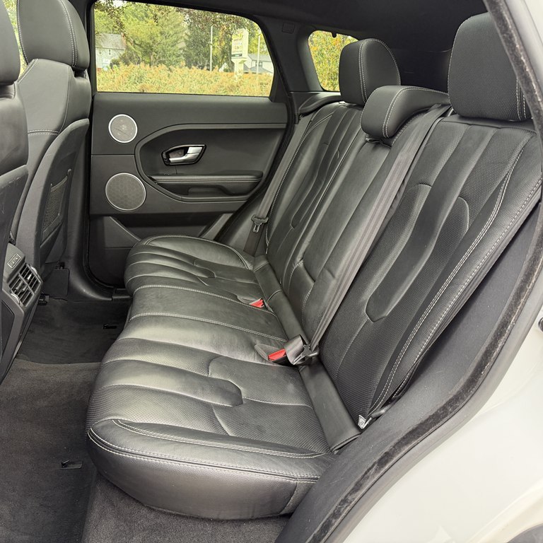 Photo 35 of this LAND ROVER RANGE ROVER EVO