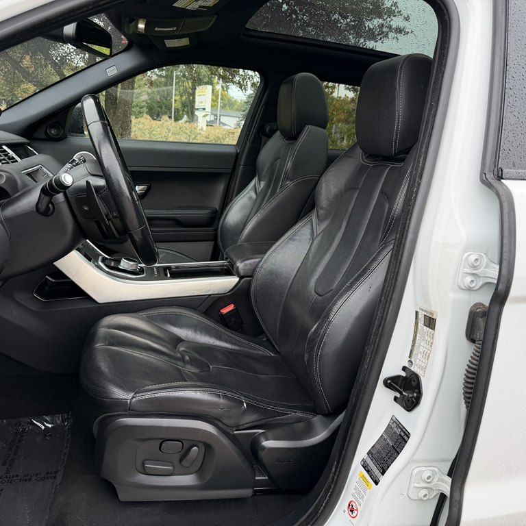 Photo 33 of this LAND ROVER RANGE ROVER EVO