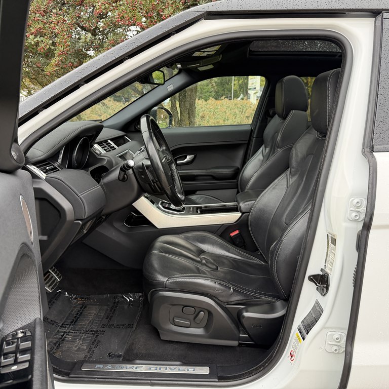 Photo 32 of this LAND ROVER RANGE ROVER EVO