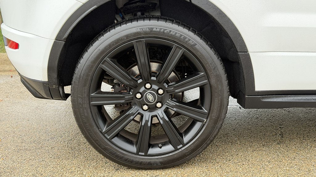 Photo 21 of this LAND ROVER RANGE ROVER EVO
