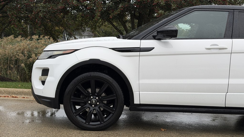 Photo 9 of this LAND ROVER RANGE ROVER EVO