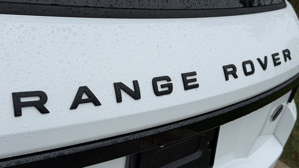 Photo 17 of this LAND ROVER RANGE ROVER EVO