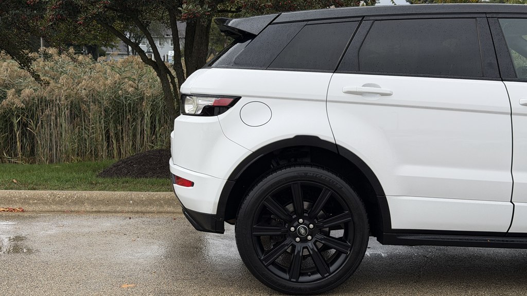 Photo 6 of this LAND ROVER RANGE ROVER EVO