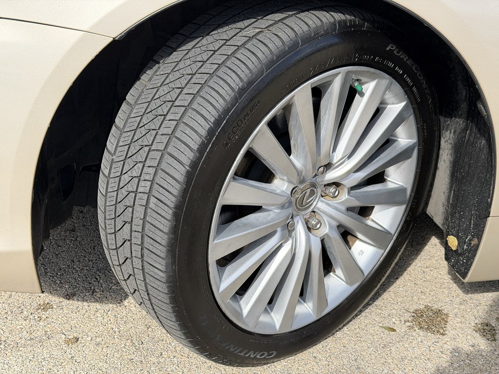 Photo 16 of this LEXUS LS 460